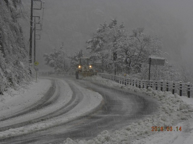160314-2店前除雪作業